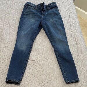 Universal Thread Dark Blue Women's High Rise Skinny Jeans